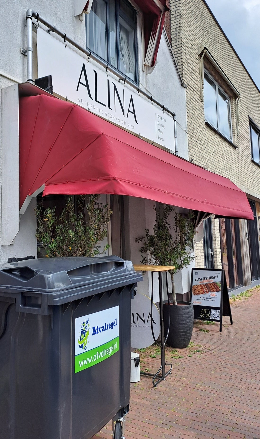 Weer twee ondernemers voorzien van een rolcontainer